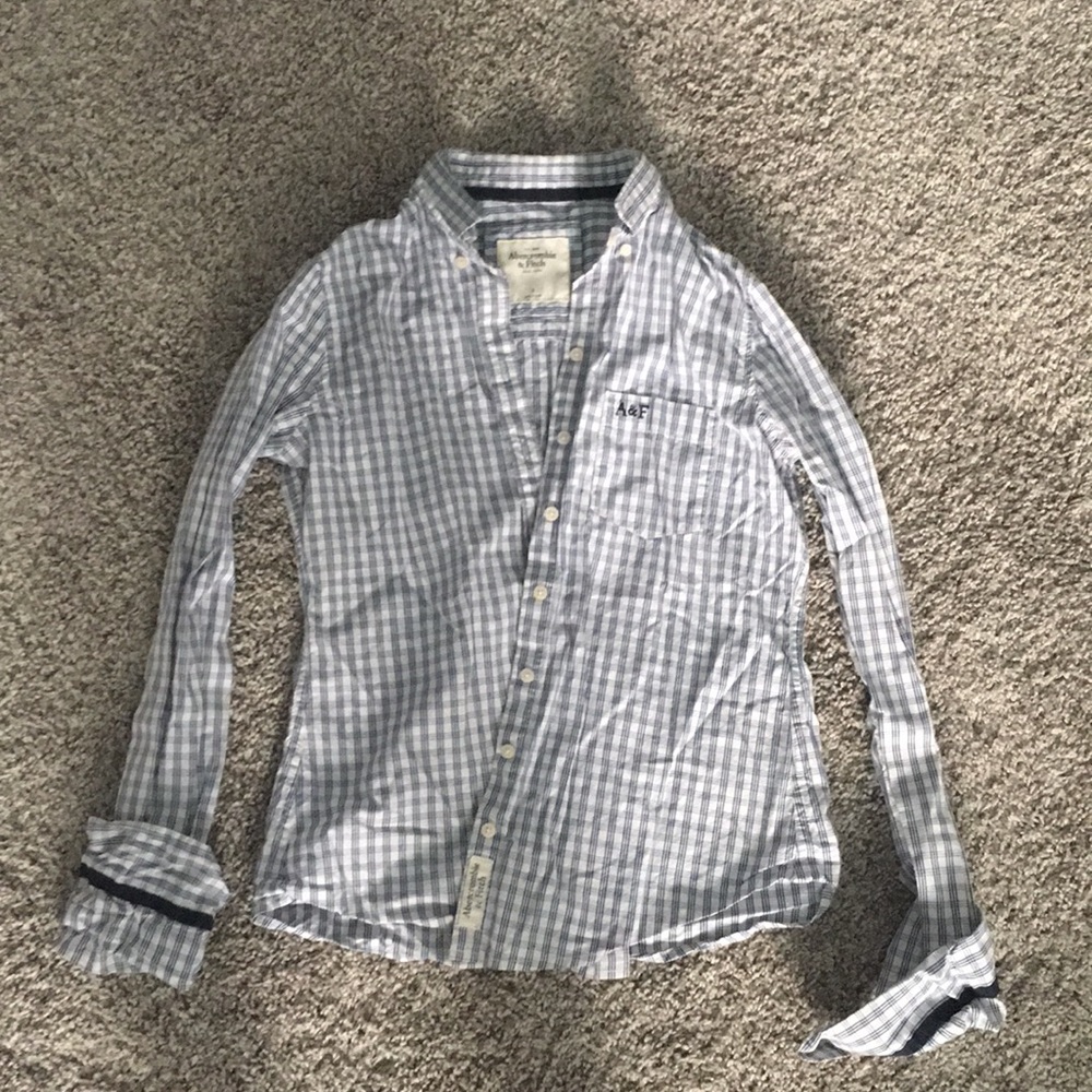 Button down checkered ladies long sleeve